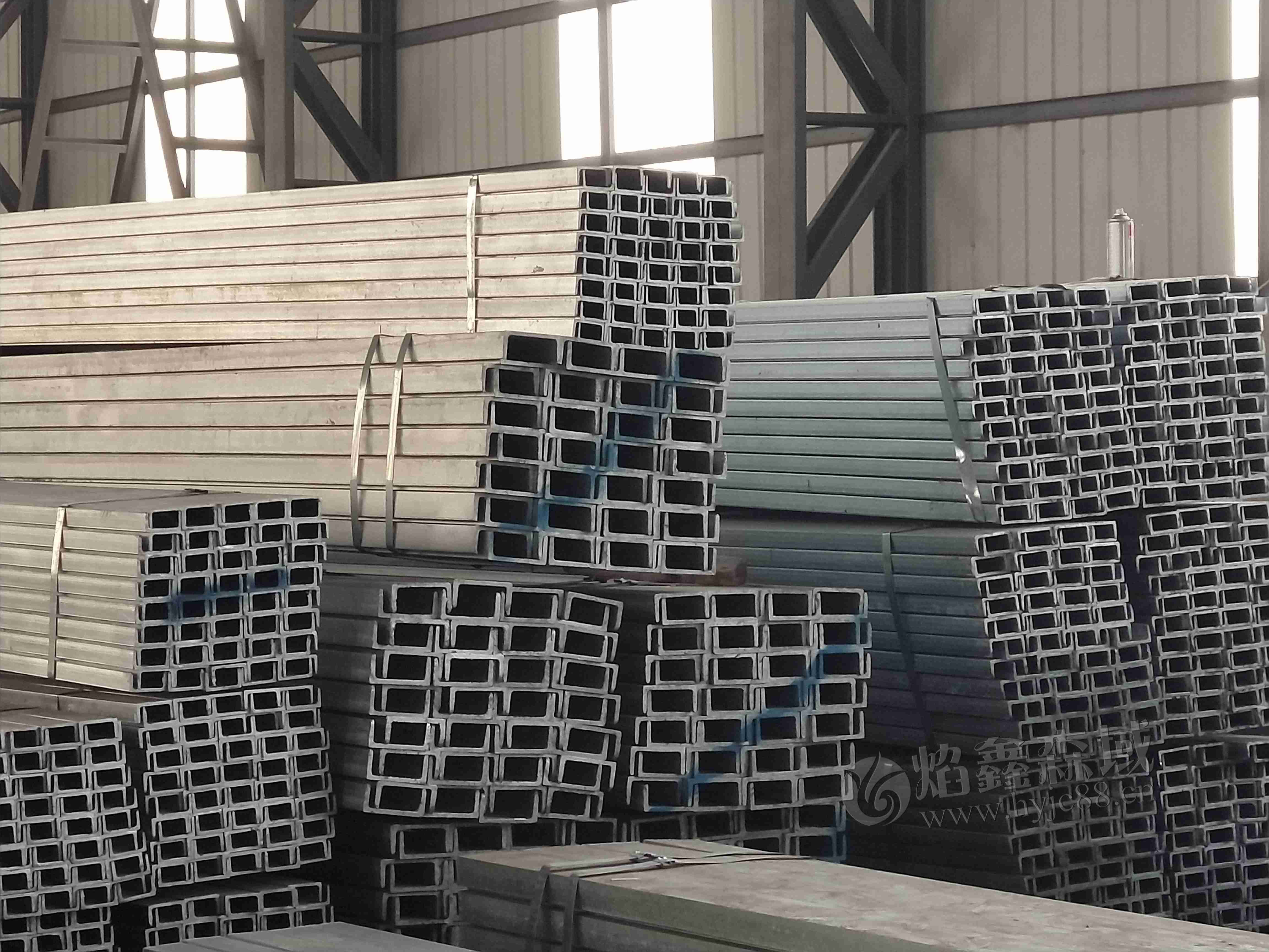 河北镀锌槽钢厂家为您介绍镀锌槽钢的特点及应用范围