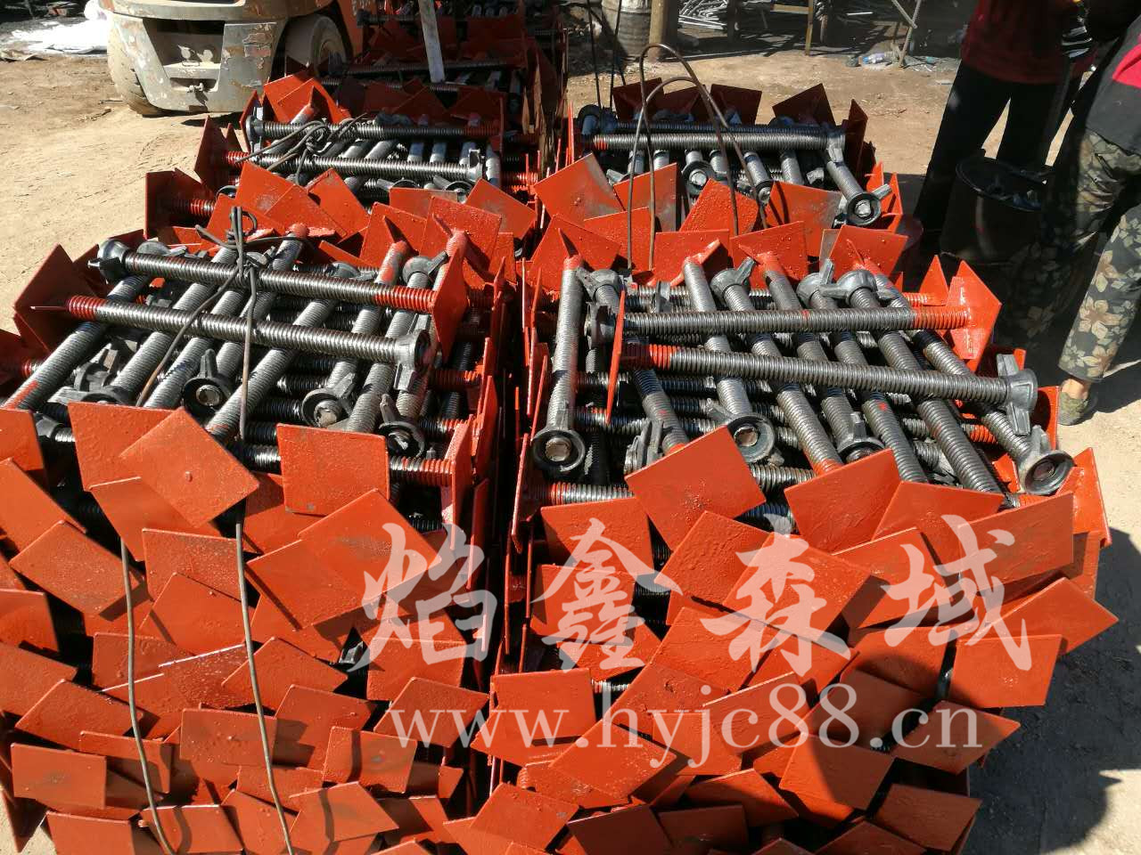 福建建筑顶托厂家这些技术交底，正确吗？